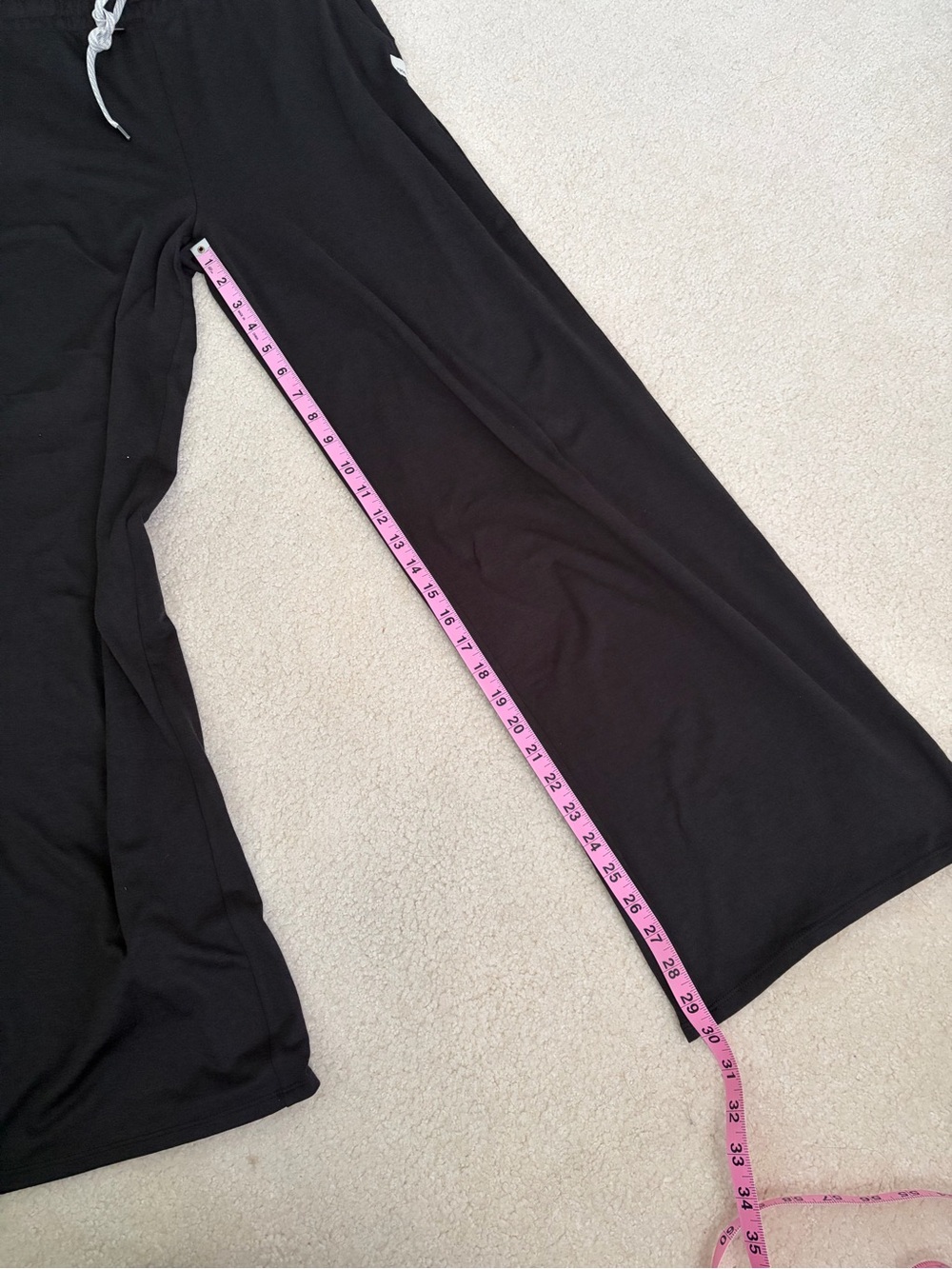 Vuori Womens Pants Halo Essential Wideleg - Picture 7 of 7